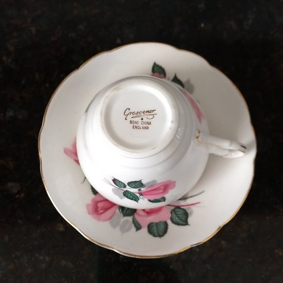 PINK ROSE GOLD TRIM GROSVENOR BONE CHINA ENGLAND TEACUP SAUCER SET SCALLOPED - Picture 13 of 14